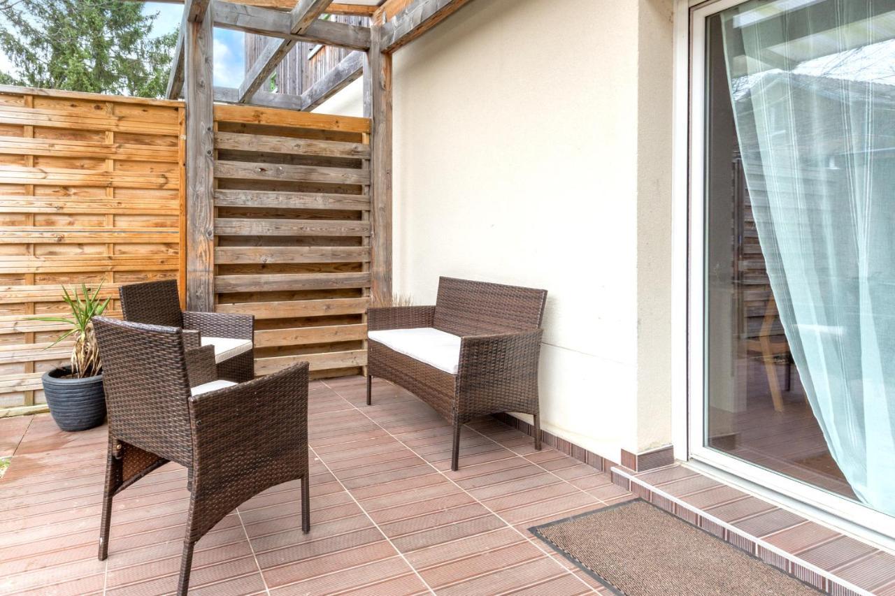 Le Duplex Chessy - 15Min From Disneyland - 2 Private Parkings - Garden - Kingsize & Queensize Bed - Supermarket Behind The House 외부 사진