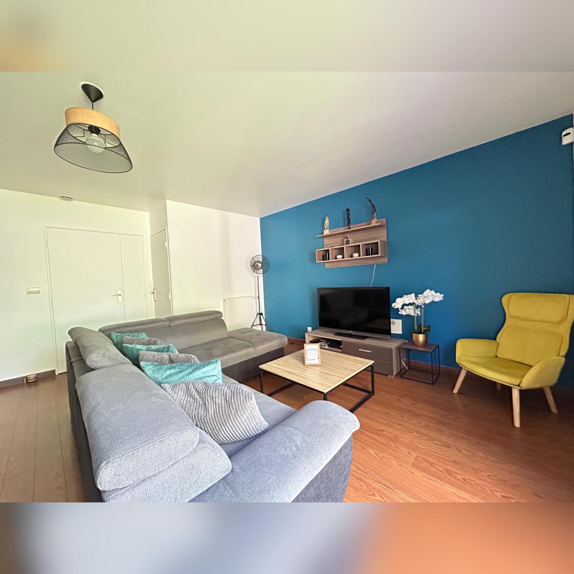 Le Duplex Chessy - 15Min From Disneyland - 2 Private Parkings - Garden - Kingsize & Queensize Bed - Supermarket Behind The House 외부 사진